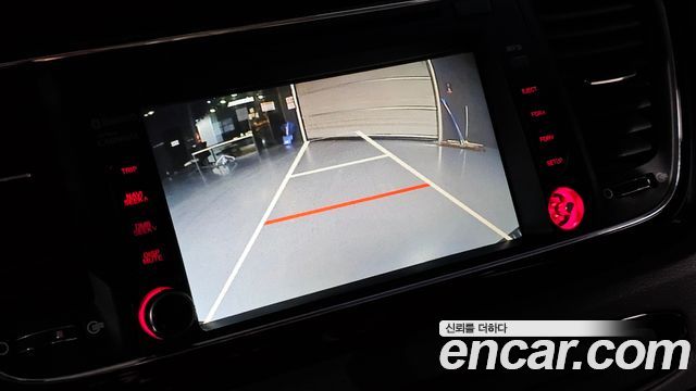 Kia Canival 2016 — photo 15