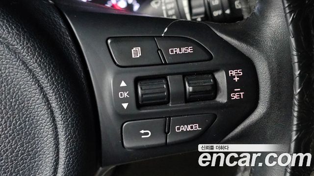 Kia Canival 2016 — photo 17
