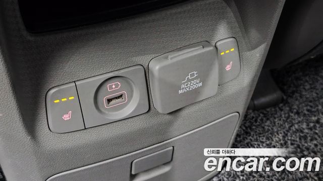 Kia Canival 2016 — photo 20