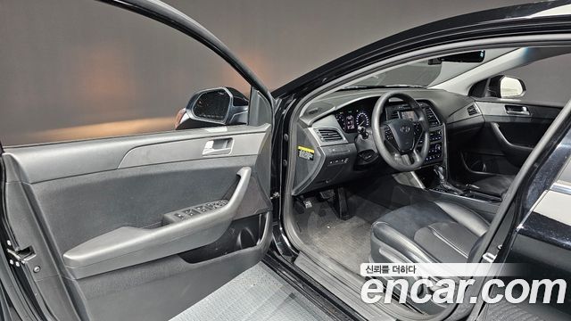 Hyundai Sonata 2015 — photo 13