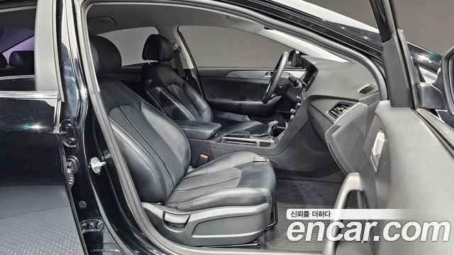 Hyundai Sonata 2015 — photo 16
