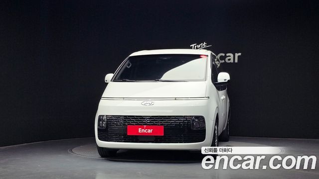 Hyundai Staria 2022 — photo 3