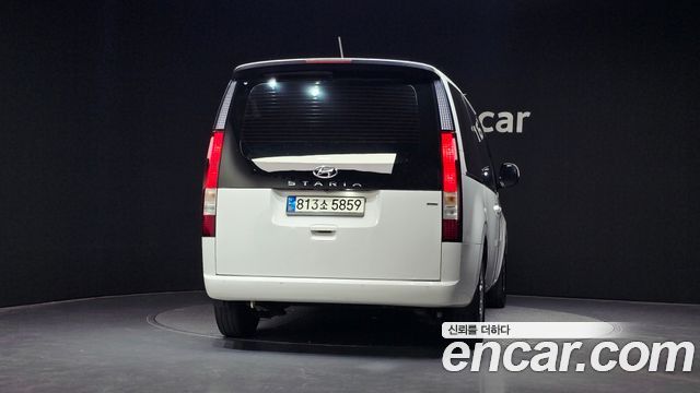 Hyundai Staria 2022 — photo 4