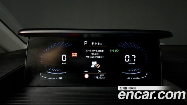 Hyundai Staria 2022 — photo 11
