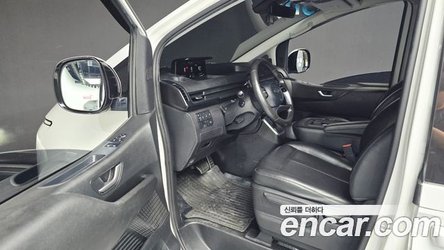 Hyundai Staria 2022 — photo 13