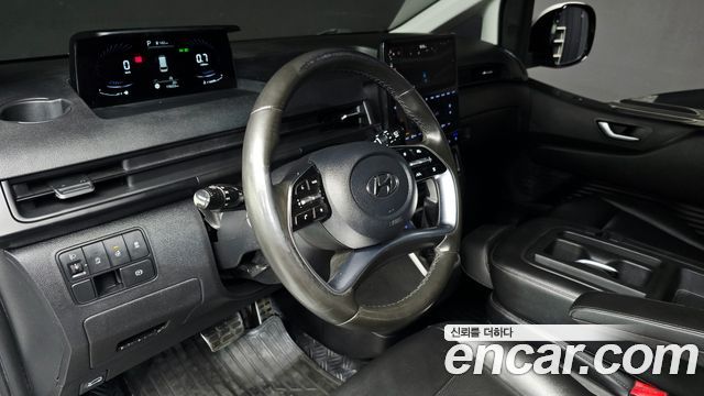 Hyundai Staria 2022 — photo 28