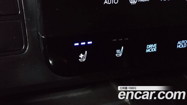 Hyundai Staria 2022 — photo 31