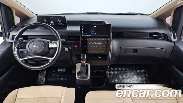 Hyundai Staria 2023 — photo 10