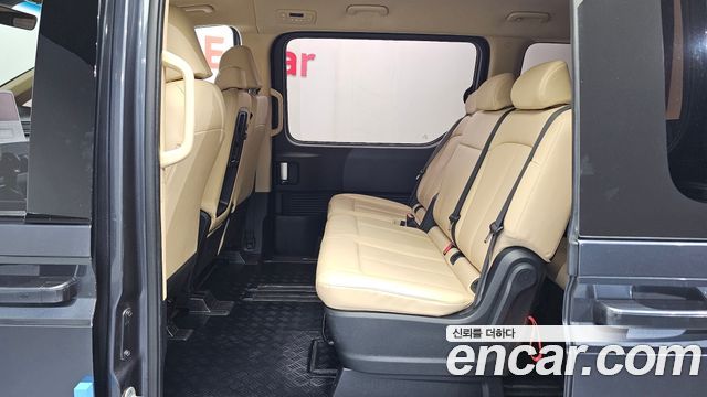 Hyundai Staria 2023 — photo 17