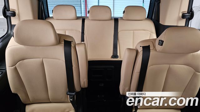 Hyundai Staria 2023 — photo 18