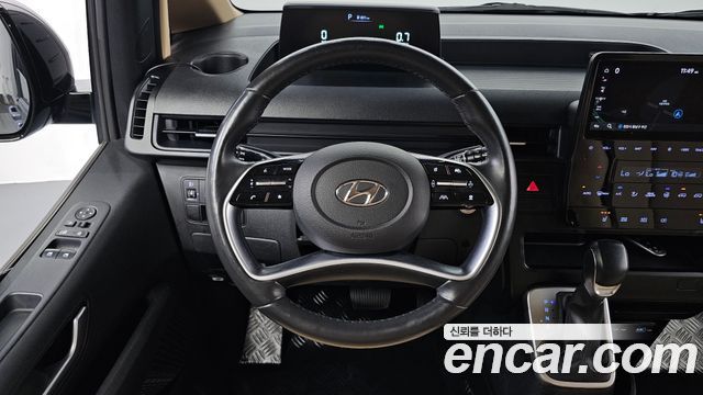 Hyundai Staria 2023 — photo 21
