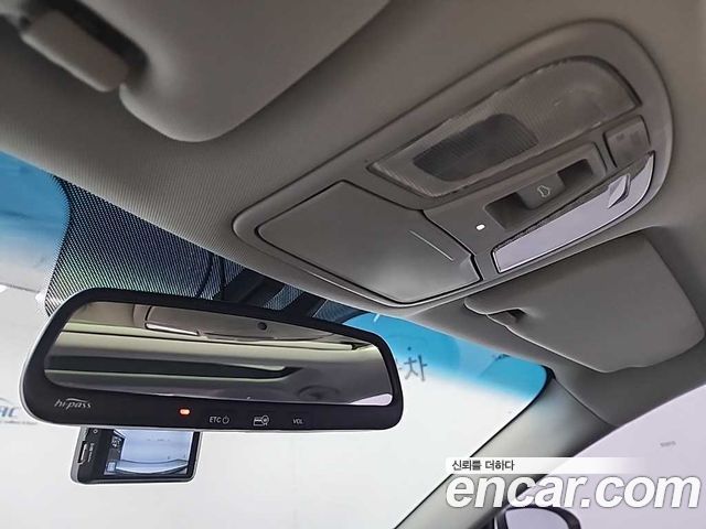 Kia K5 2012 — photo 17