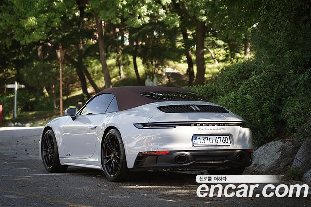 Porsche 911 2024 — photo 4