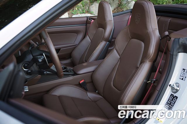 Porsche 911 2024 — photo 9