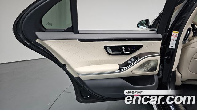 Mercedes-Benz S-Class 2021 — photo 15