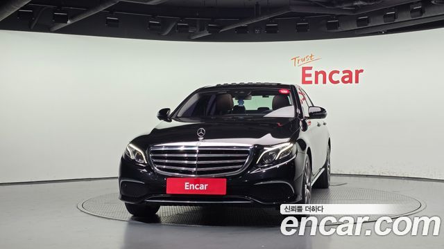 Mercedes-Benz E-Class 2018 — photo 3