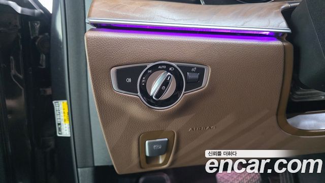 Mercedes-Benz E-Class 2018 — photo 27