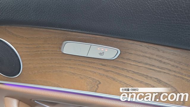Mercedes-Benz E-Class 2018 — photo 30