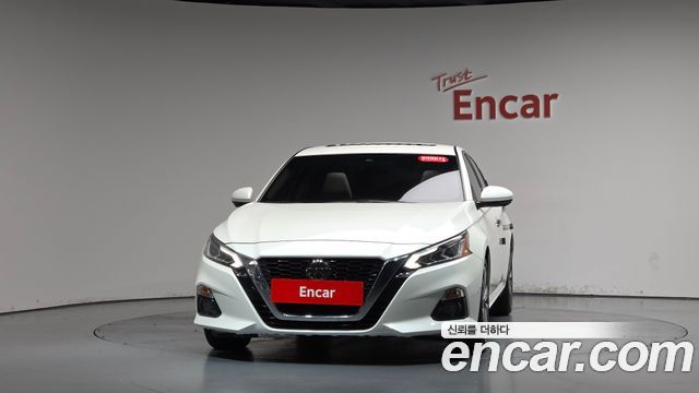 Nissan Altima 2019 — photo 3