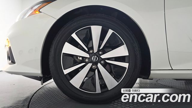 Nissan Altima 2019 — photo 5