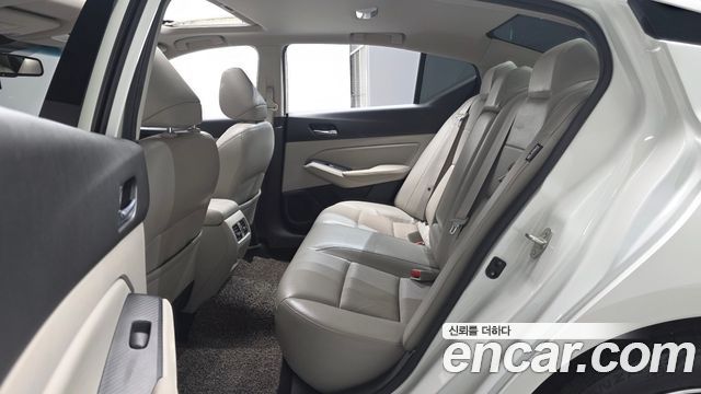 Nissan Altima 2019 — photo 18