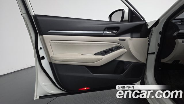 Nissan Altima 2019 — photo 14