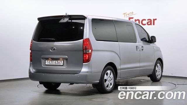 Hyundai Starex 2019 — photo 2