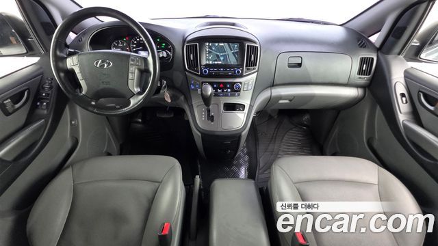 Hyundai Starex 2019 — photo 10