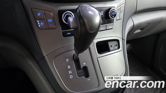 Hyundai Starex 2019 — photo 12