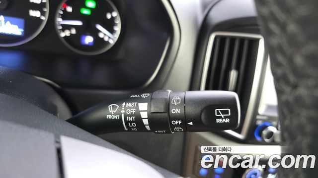 Hyundai Starex 2019 — photo 27