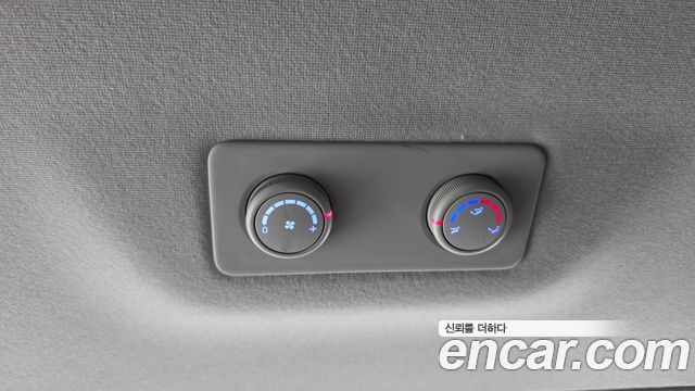 Hyundai Starex 2019 — photo 29