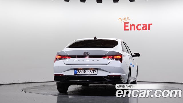Hyundai AVANTE 2021 — photo 4