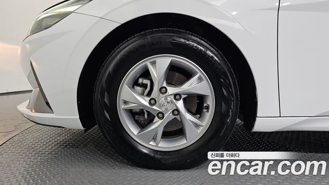 Hyundai AVANTE 2021 — photo 5