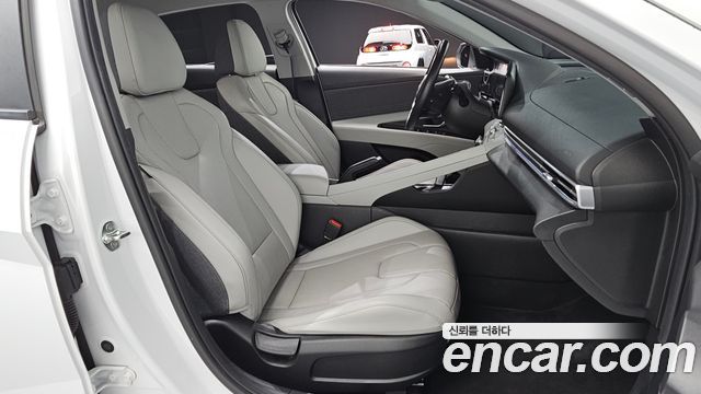 Hyundai AVANTE 2021 — photo 12