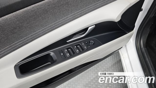 Hyundai AVANTE 2021 — photo 13