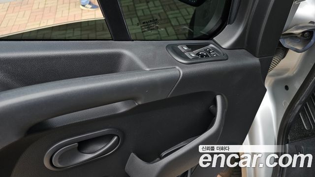 Renault-KoreaSamsung Master 2021 — photo 35