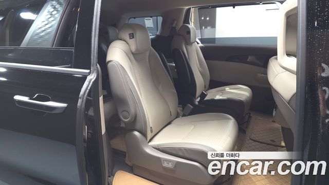 Kia Canival 2025 — photo 17