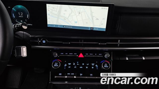Hyundai Santafe 2024 — photo 18