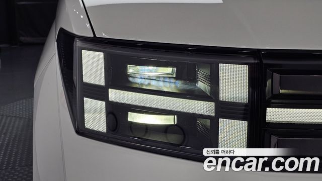 Hyundai Santafe 2024 — photo 8