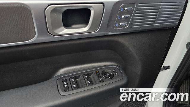 Hyundai Santafe 2024 — photo 28