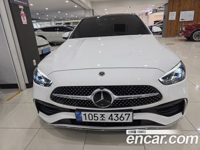 Mercedes-Benz C-Class 2026 — photo 3