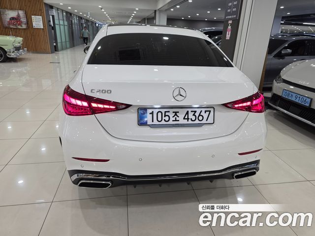 Mercedes-Benz C-Class 2026 — photo 4