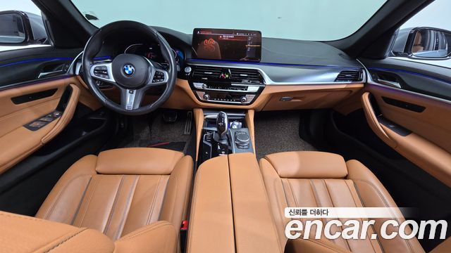 BMW 5-Series 2023 — photo 7