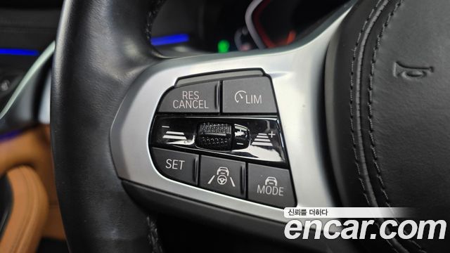 BMW 5-Series 2023 — photo 16