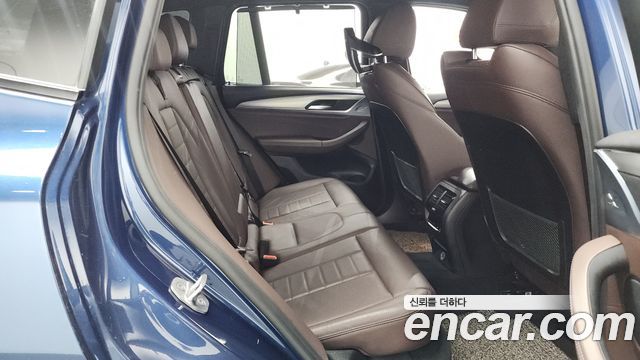 BMW X3 2018 — photo 17