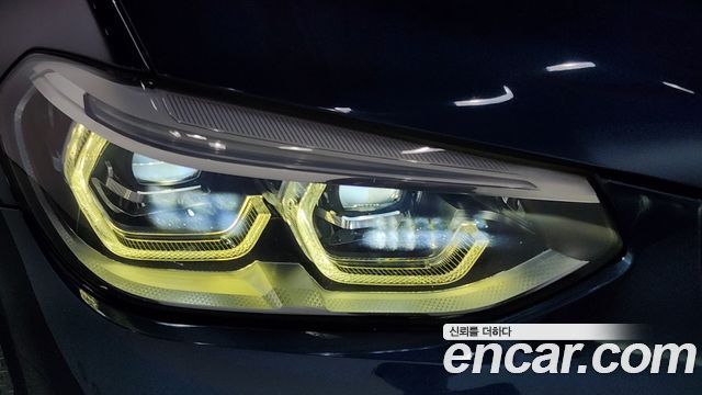 BMW X3 2018 — photo 8