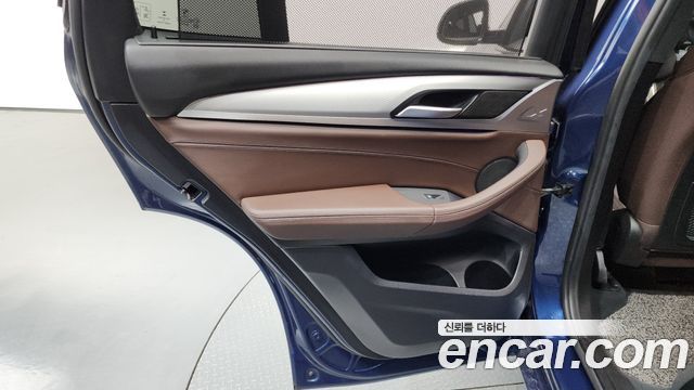 BMW X3 2018 — photo 15