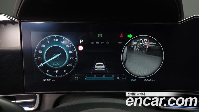 Hyundai AVANTE 2024 — photo 11