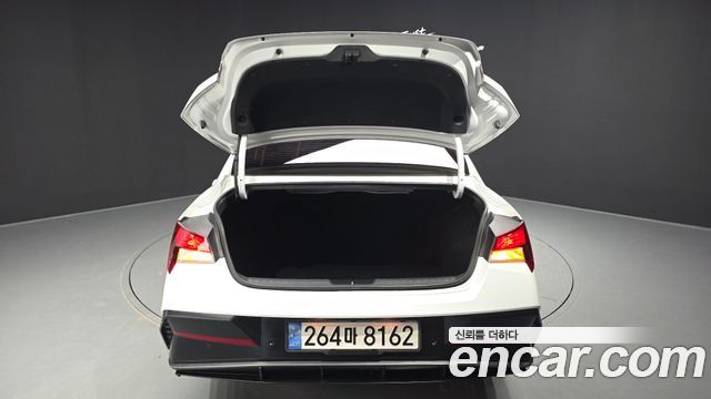 Hyundai AVANTE 2024 — photo 26