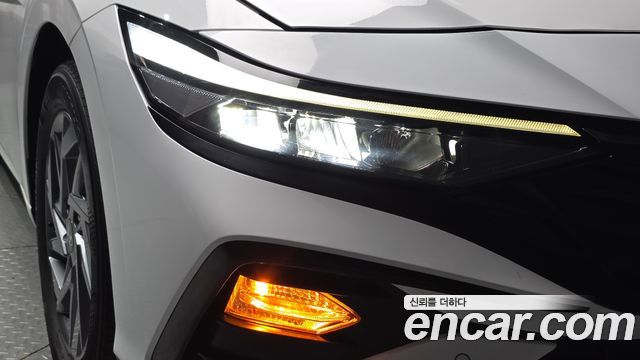 Hyundai AVANTE 2024 — photo 8